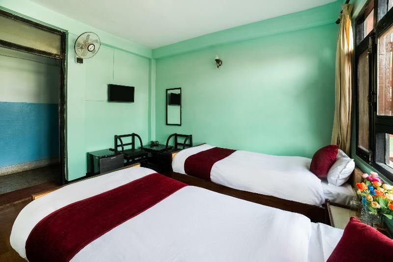 Oyo 239 Hotel Kuti Kathmandu Exterior photo