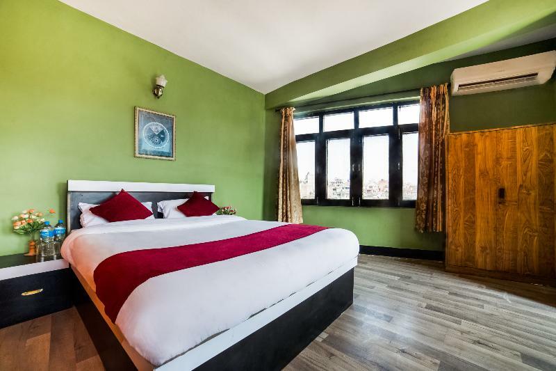 Oyo 239 Hotel Kuti Kathmandu Exterior photo