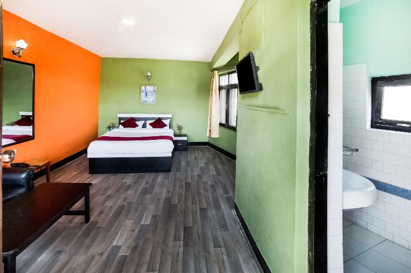 Oyo 239 Hotel Kuti Kathmandu Exterior photo