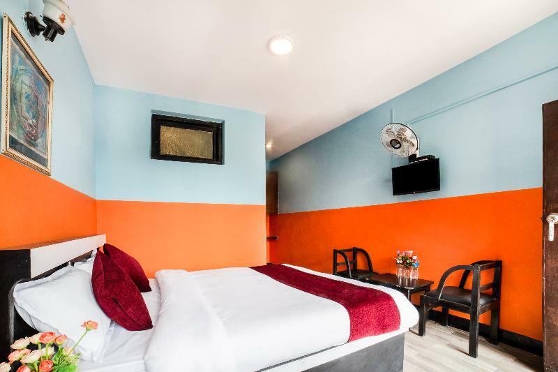 Oyo 239 Hotel Kuti Kathmandu Exterior photo
